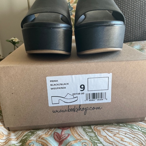 BEEK PRINIA PLATFORM SANDAL SIZE 9 - Picture 2 of 4